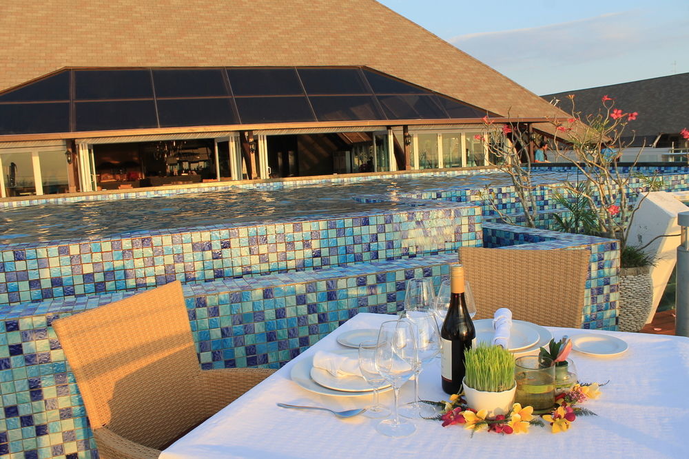 Kutabex Beachfront Hotel Kuta Lombok Exterior foto